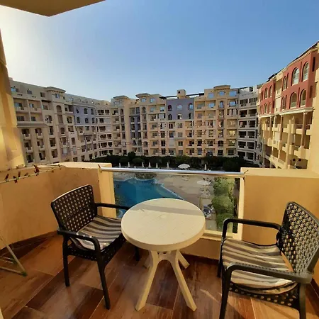 Studio Florenza Khamsin